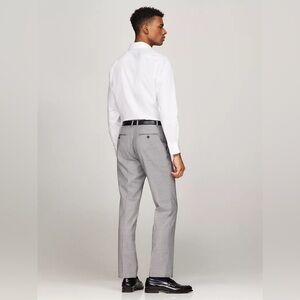 Mens Tommy Hilfiger Slim Fit Stretch Dress Shirt with French Cuffs Size Large